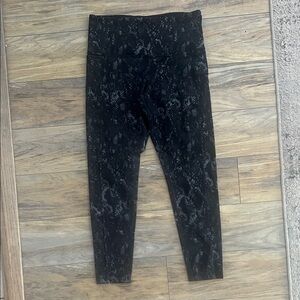 Tuff Athletics Black Snake Print Leggings